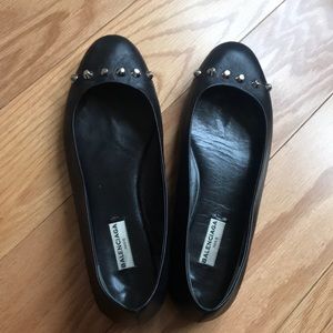 BALENCIAGA STUDDED BLACK SOFT LEATHER FLATS